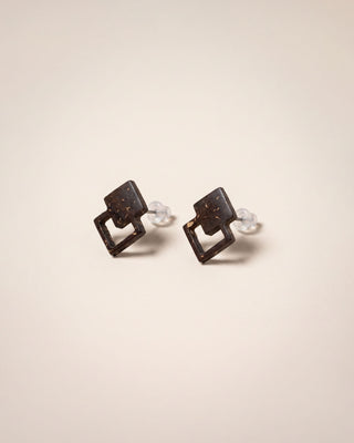Dual Diamond Coconut Shell Stud Earring