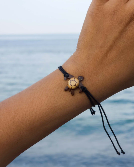 Tropic Tide Turtle Bracelet